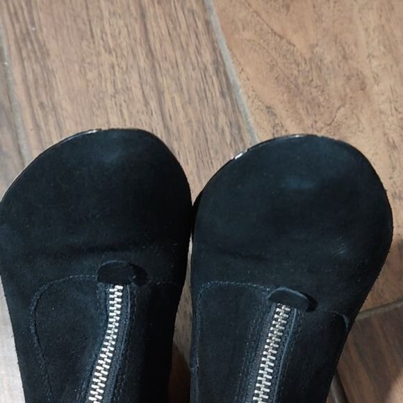 Coach Hayley 8 black suede leather logo bootie fold over heels - Picture 6 of 13